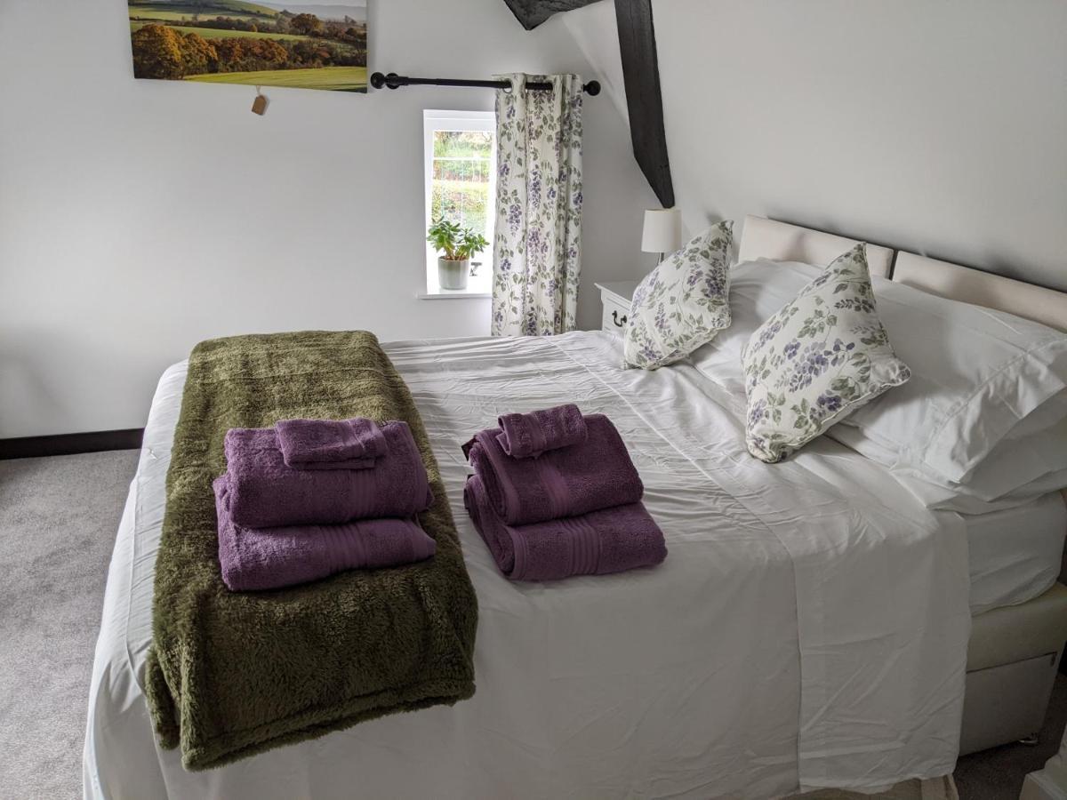 Characterful 2 Bed Cottage, Quiet Village Setting Ashleworth Buitenkant foto