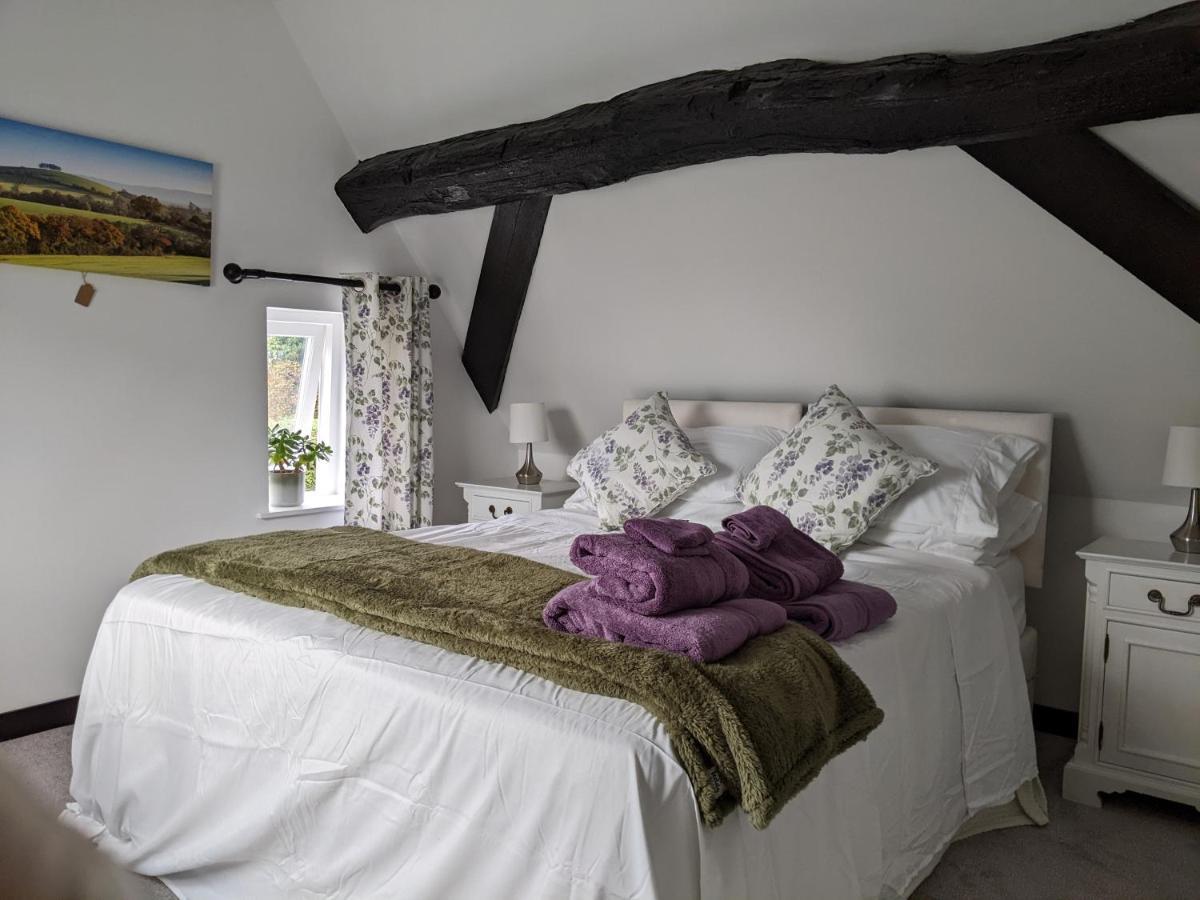 Characterful 2 Bed Cottage, Quiet Village Setting Ashleworth Buitenkant foto